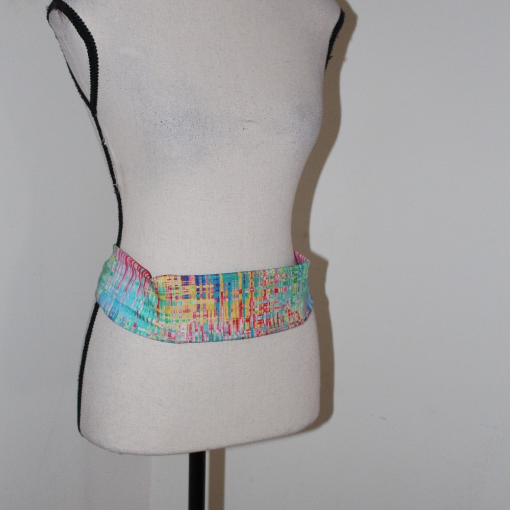 Bandi, Large Pocket belt with hidden pouches NWOT Vibrant colors
